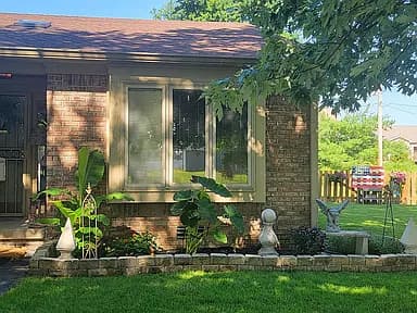 1808 N County Road 900 E — exterior photo