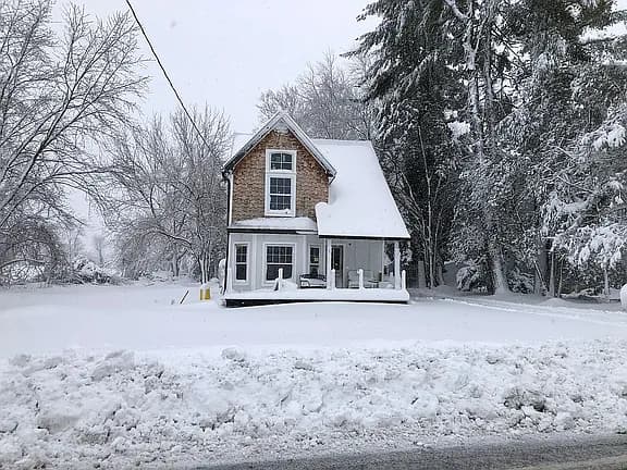 320 Davistown Rd — exterior photo
