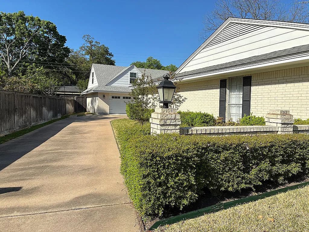 4809 Pecan Ter — exterior photo