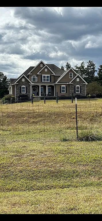 240 Warren Watt Rd — exterior photo