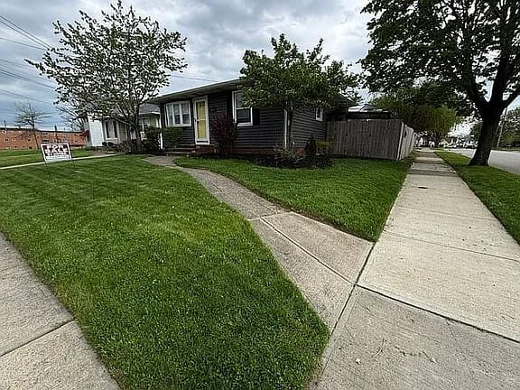 4697 Ridge Rd — exterior photo
