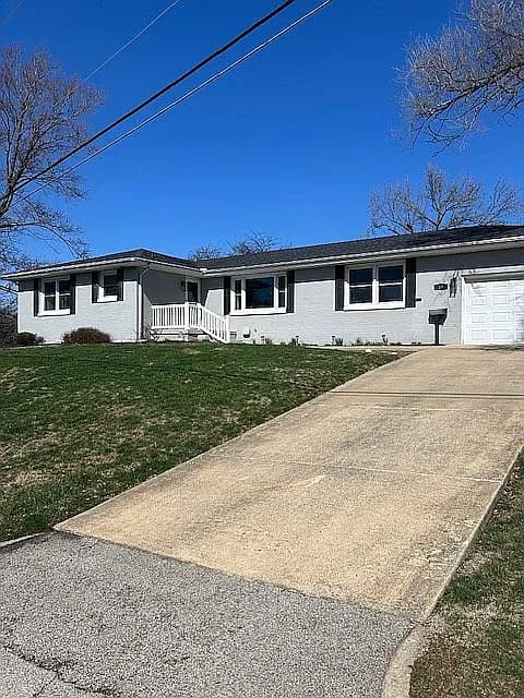 14 Dellwood Dr — exterior photo