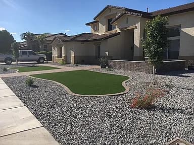 8220 W Foothill Dr — exterior photo