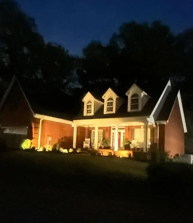 36 Sutton Pl — exterior photo
