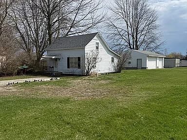 215 Redman Rd — exterior photo