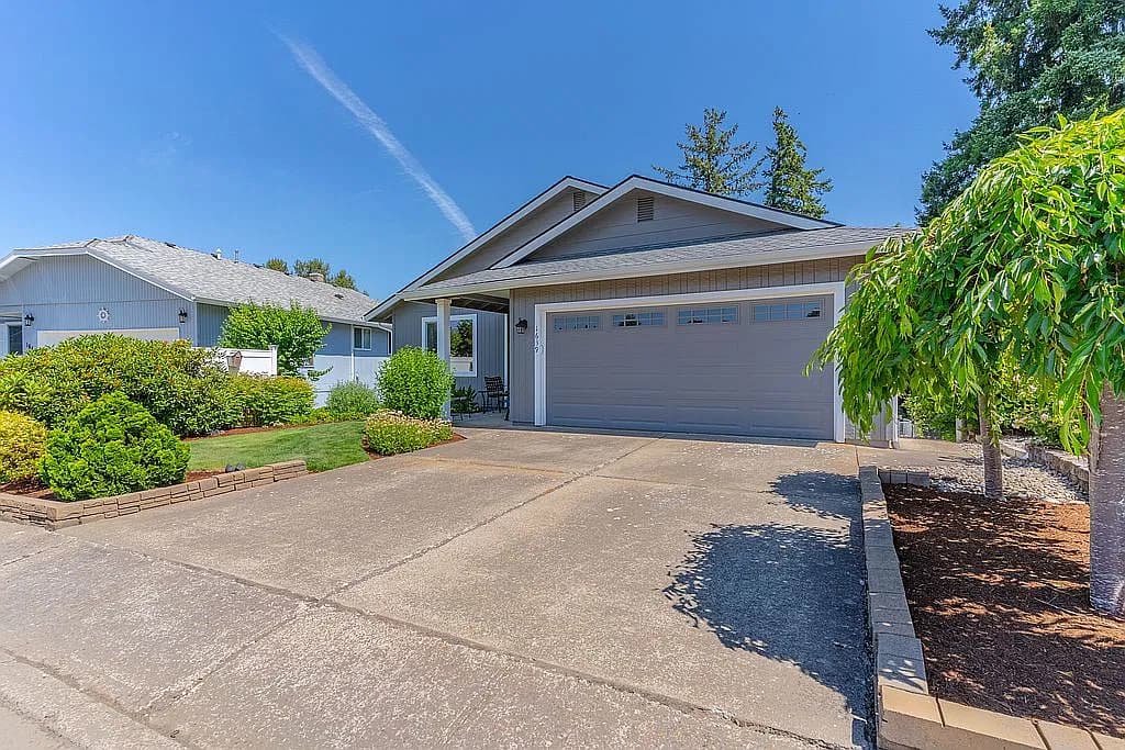 1639 Nut Tree Dr NW — exterior photo