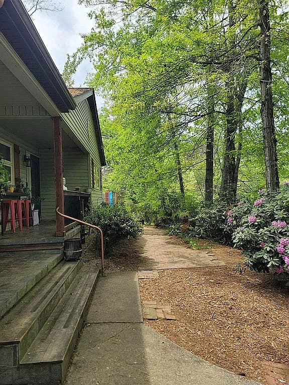 130 White Dogwood Ln — exterior photo