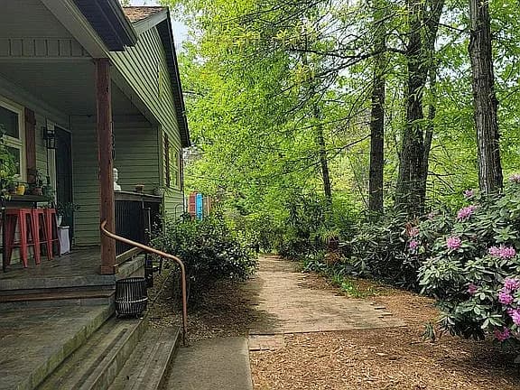 130 White Dogwood Ln — exterior photo