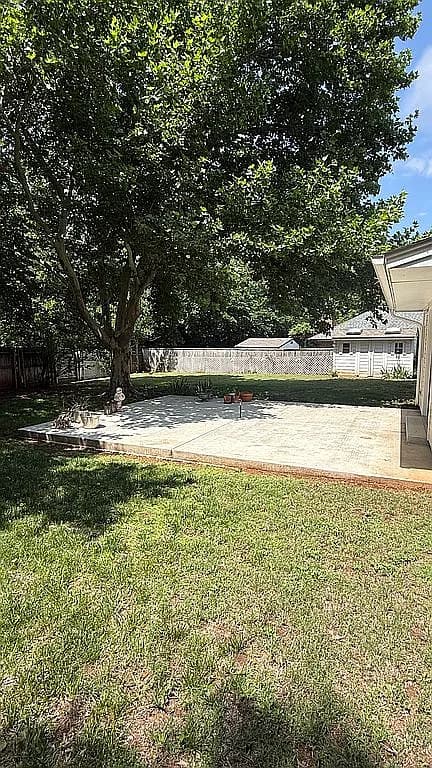 1108 Providence Ct — exterior photo
