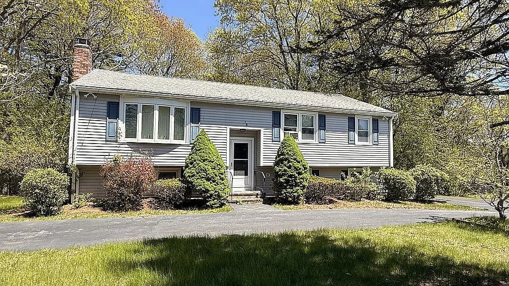 78 Cheryl Dr — exterior photo