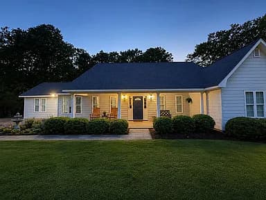 62 McCarthy Rd — exterior photo