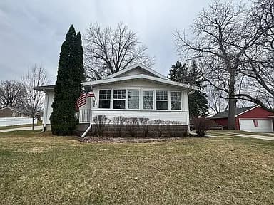 435 Martin Rd — exterior photo