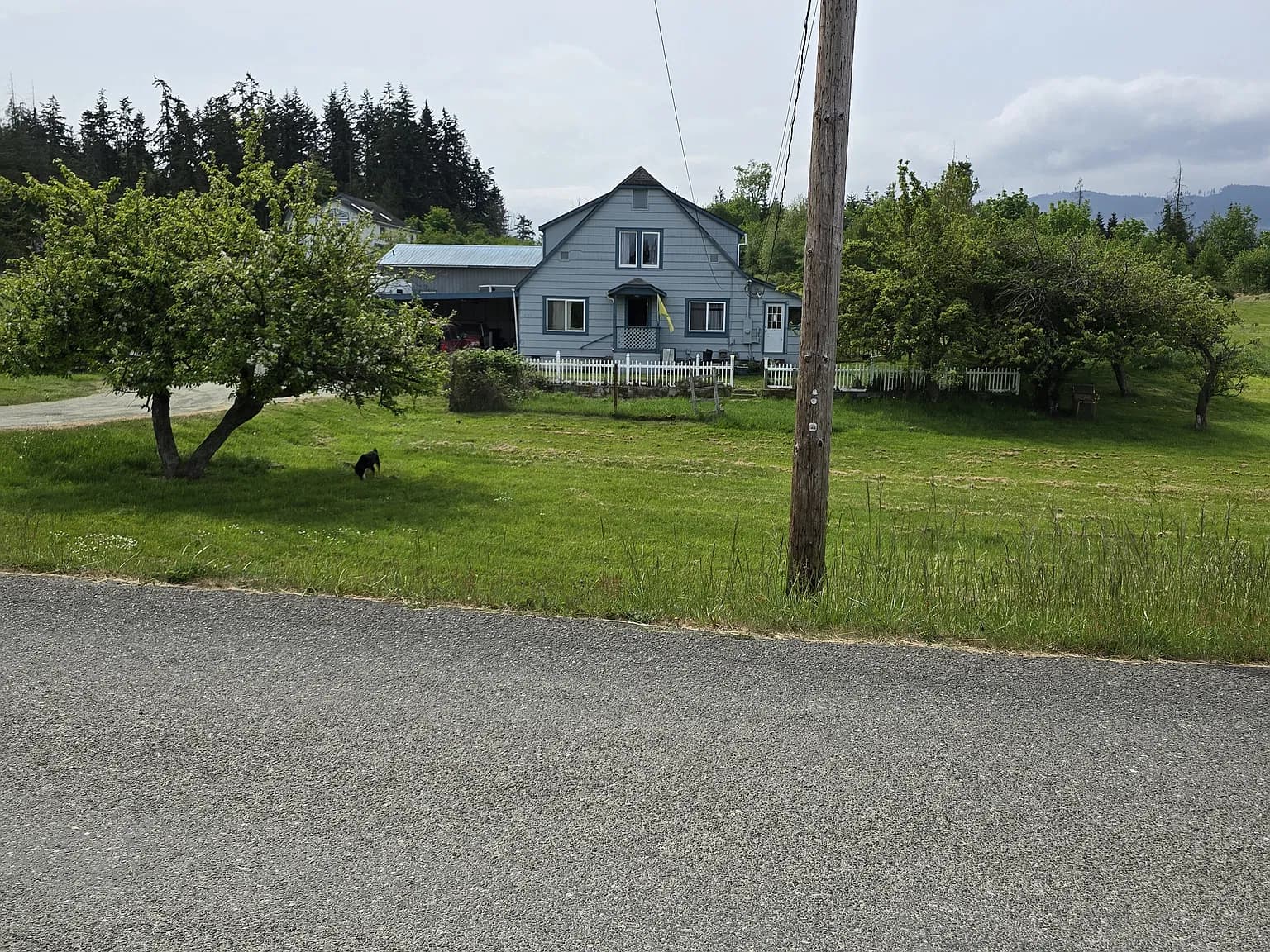 682 Kemp St — exterior photo