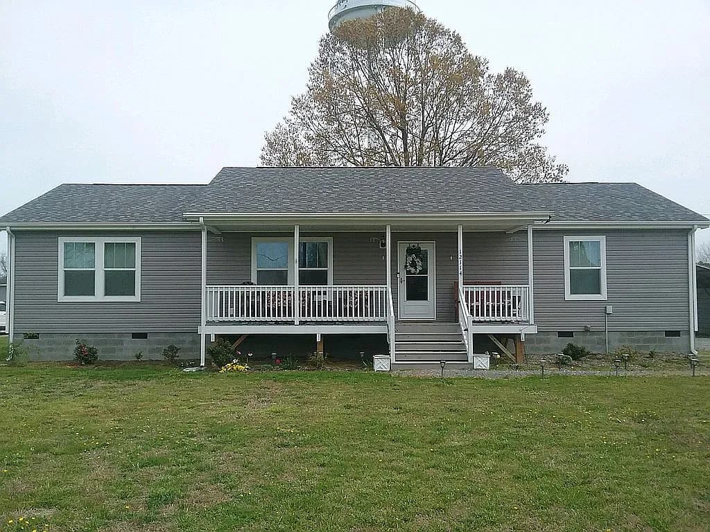 12114 Rolfe Hwy — exterior photo