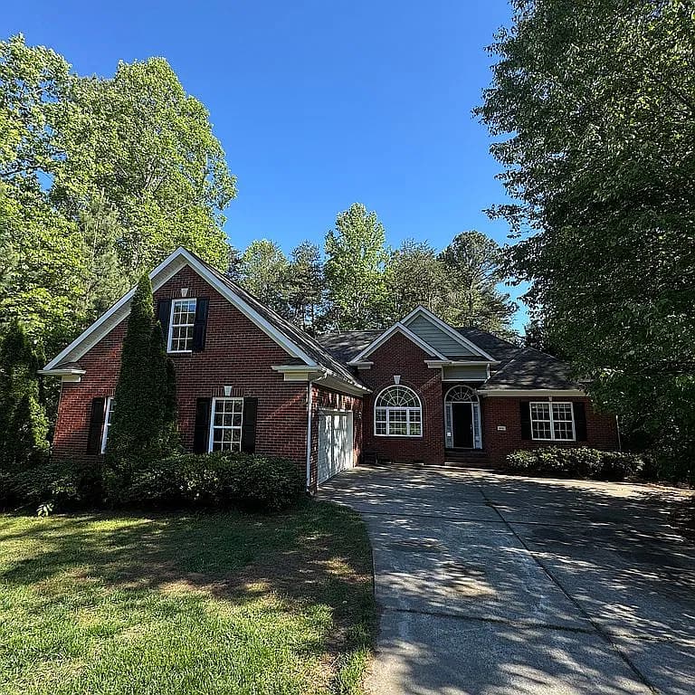 3682 Burton St — exterior photo