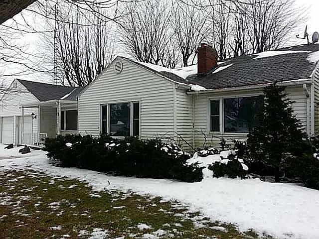 13802 Fruit Ridge Rd — exterior photo