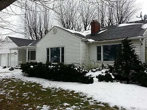 13802 Fruit Ridge Rd — exterior photo