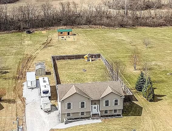 3 Dawns Way — exterior photo