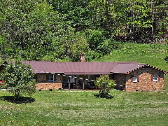 5461 Thackers Branch Rd — exterior photo