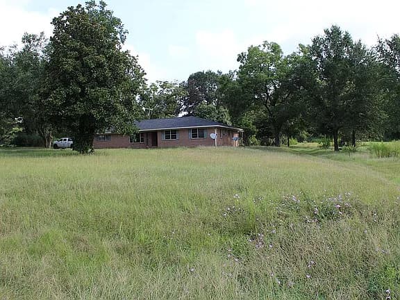 2749 Fm 2022 — exterior photo