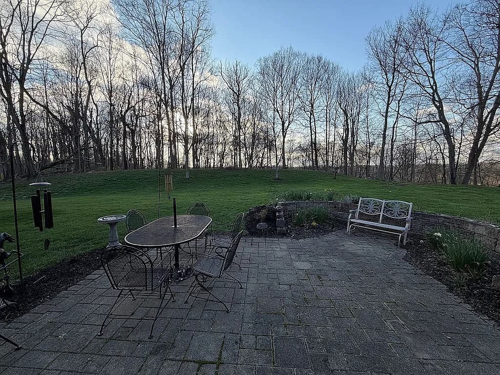 6291 Ashbourne Pl — exterior photo