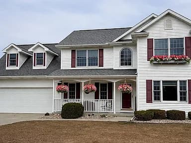 8782 Valleyview Ct — exterior photo