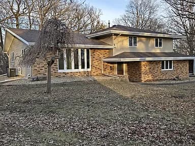 2695 Timberlane Rd — exterior photo