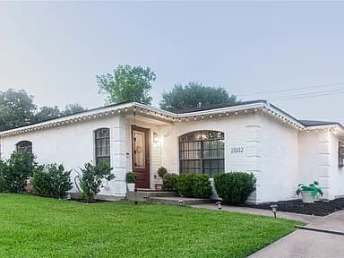 2602 Arbor Dr — exterior photo