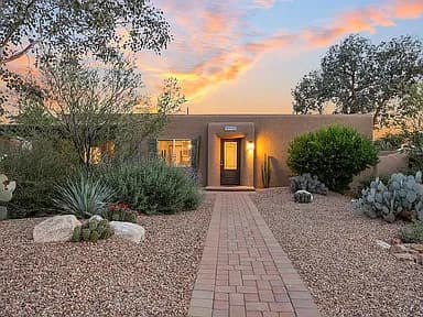 2534 E Florence Dr — exterior photo