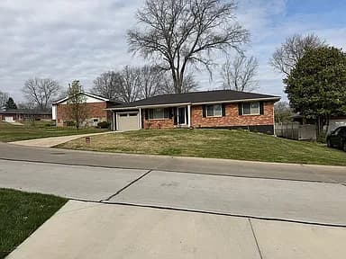 2261 Eleanor Kay Dr — exterior photo