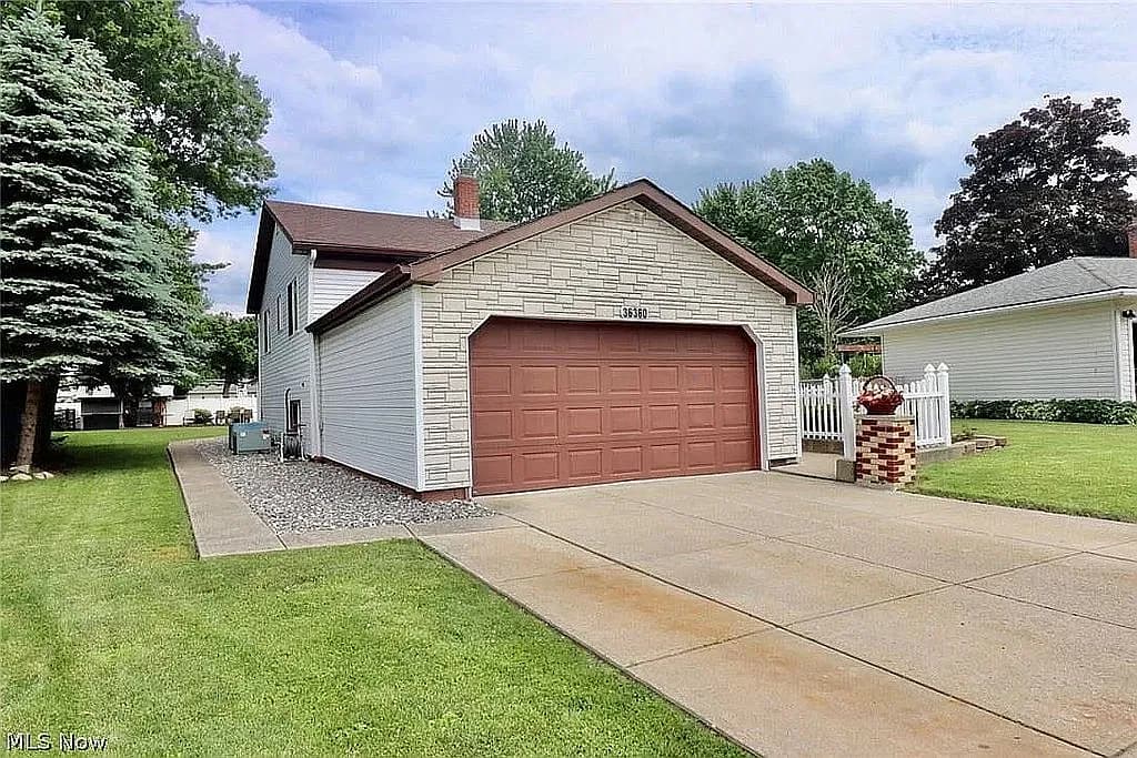 36360 Sunset Dr — exterior photo