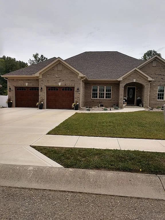 4518 N Wickfield Dr — exterior photo