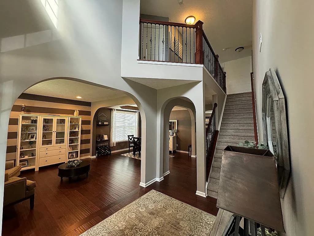 8435 Abernethy Ln — exterior photo