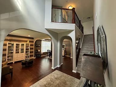 8435 Abernethy Ln — exterior photo