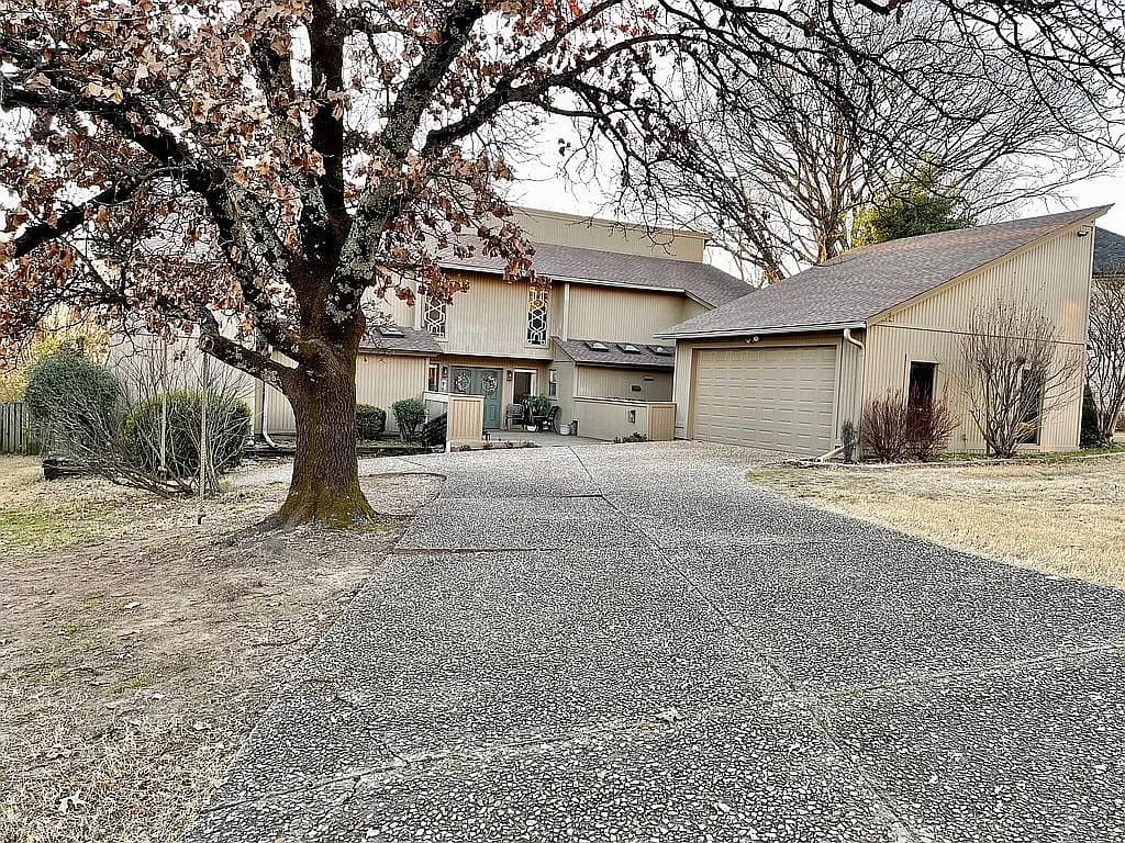 4106 Cruce Hill Dr — exterior photo