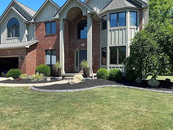 270 Woodstream Dr — exterior photo