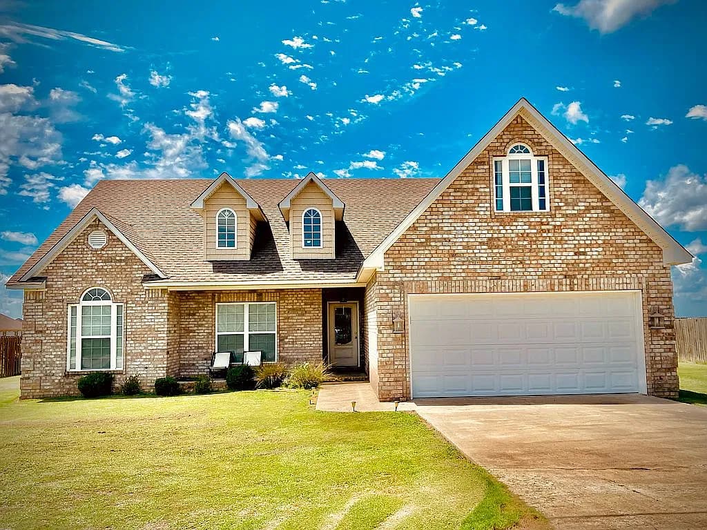 1403 David Dr — exterior photo