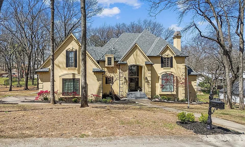 9712 S Sandusky Ave — exterior photo