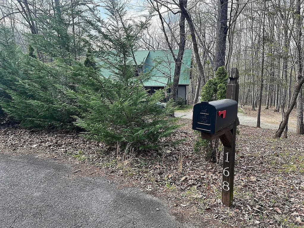 168 Green Cabin Way — exterior photo