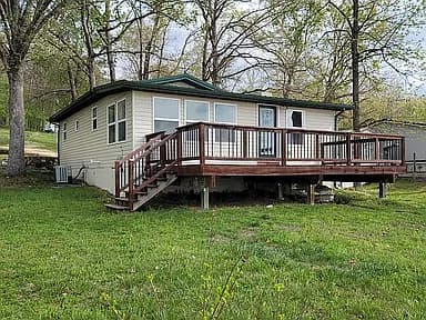 33724 Ivy Bend Rd — exterior photo