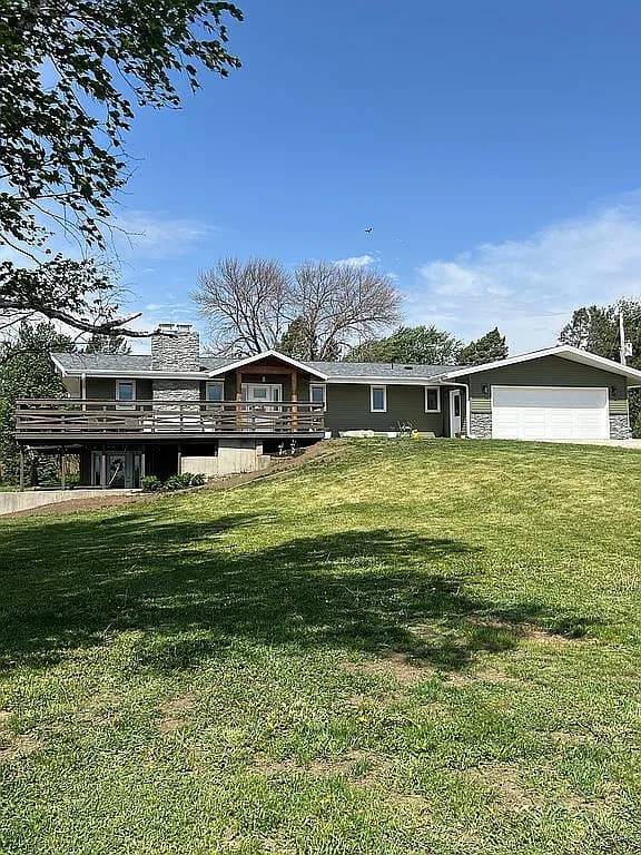 3445 Needham Ave — exterior photo