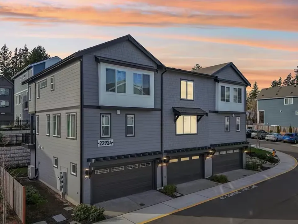 22924 80th Pl W #B — exterior photo