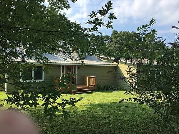 3562 Summertown Hwy — exterior photo