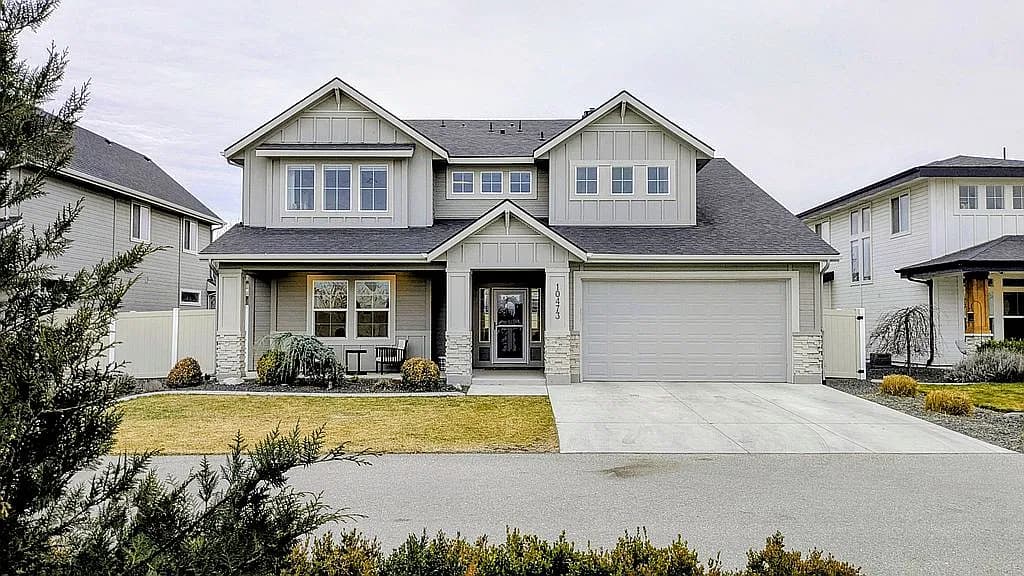 10473 Baker Lake — exterior photo