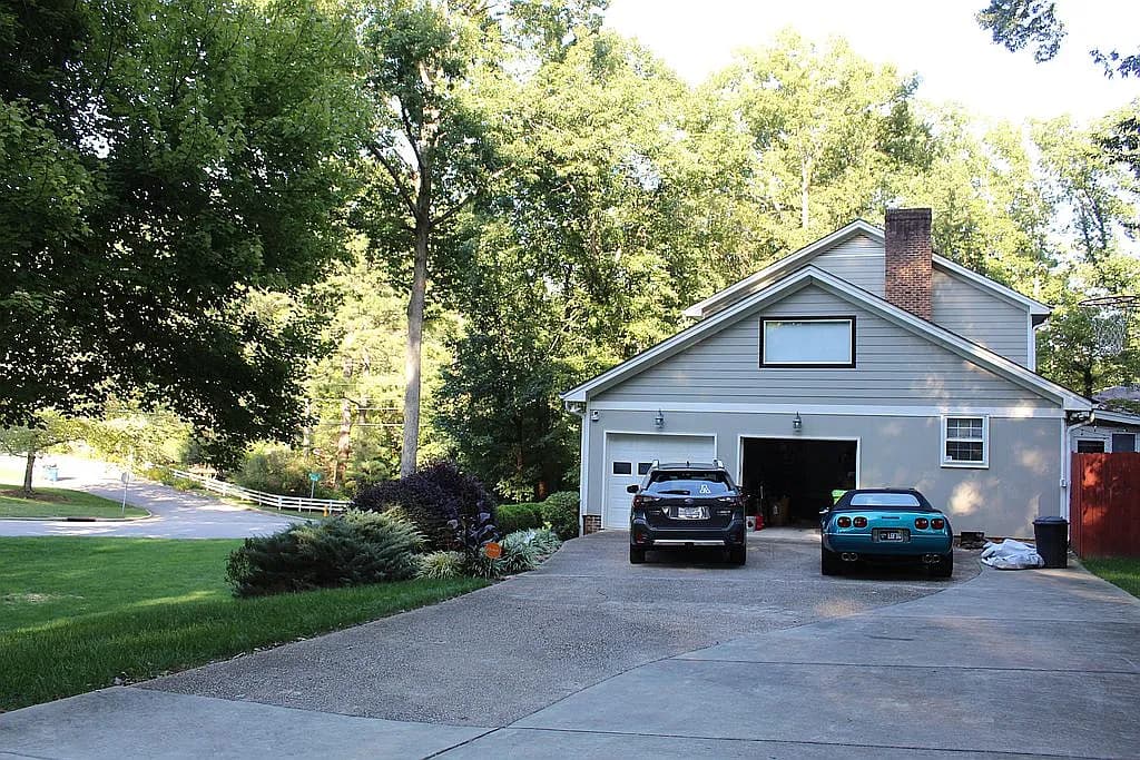 4125 Weaver Dr — exterior photo
