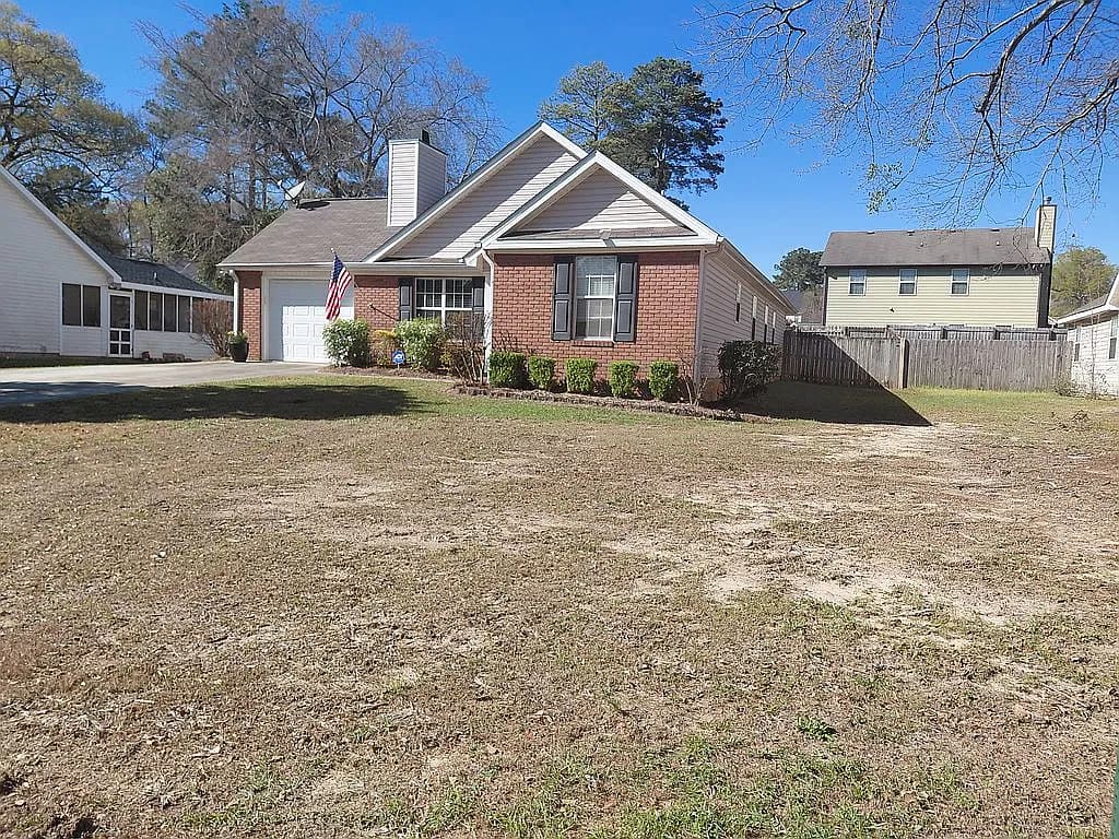 221 Willis Creek Rd — exterior photo