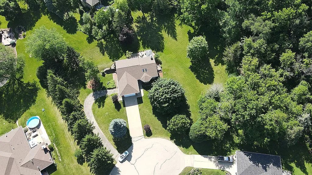 11346 Maple Grove Ct — exterior photo