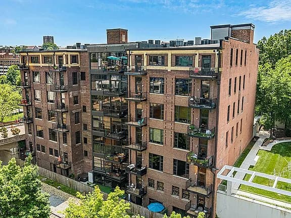 1060 Worlds Fair Park Dr Unit 202 — exterior photo