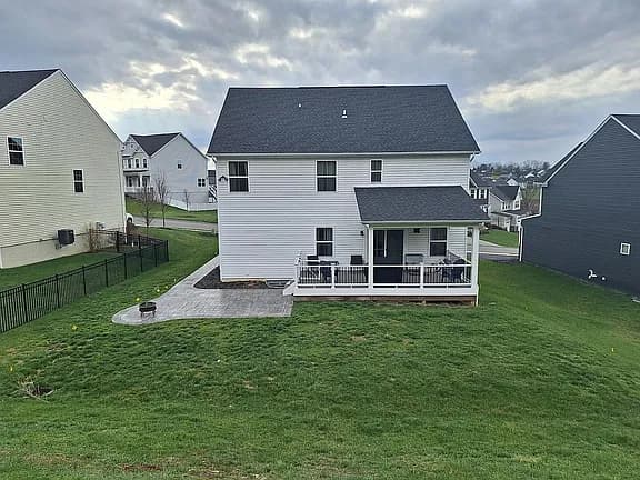 109 Marquis Dr — exterior photo