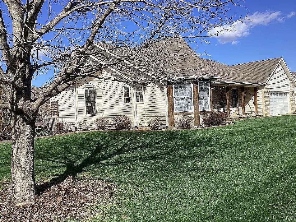 1784 Jenny Dr — exterior photo